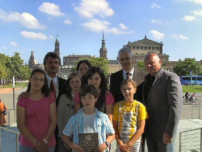 Die Preisträger bei der Auszeichnungsveranstaltung in Dresden